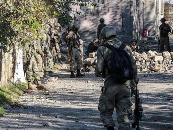 Турция дополнительно направила на север Сирии 300 спецназовцев